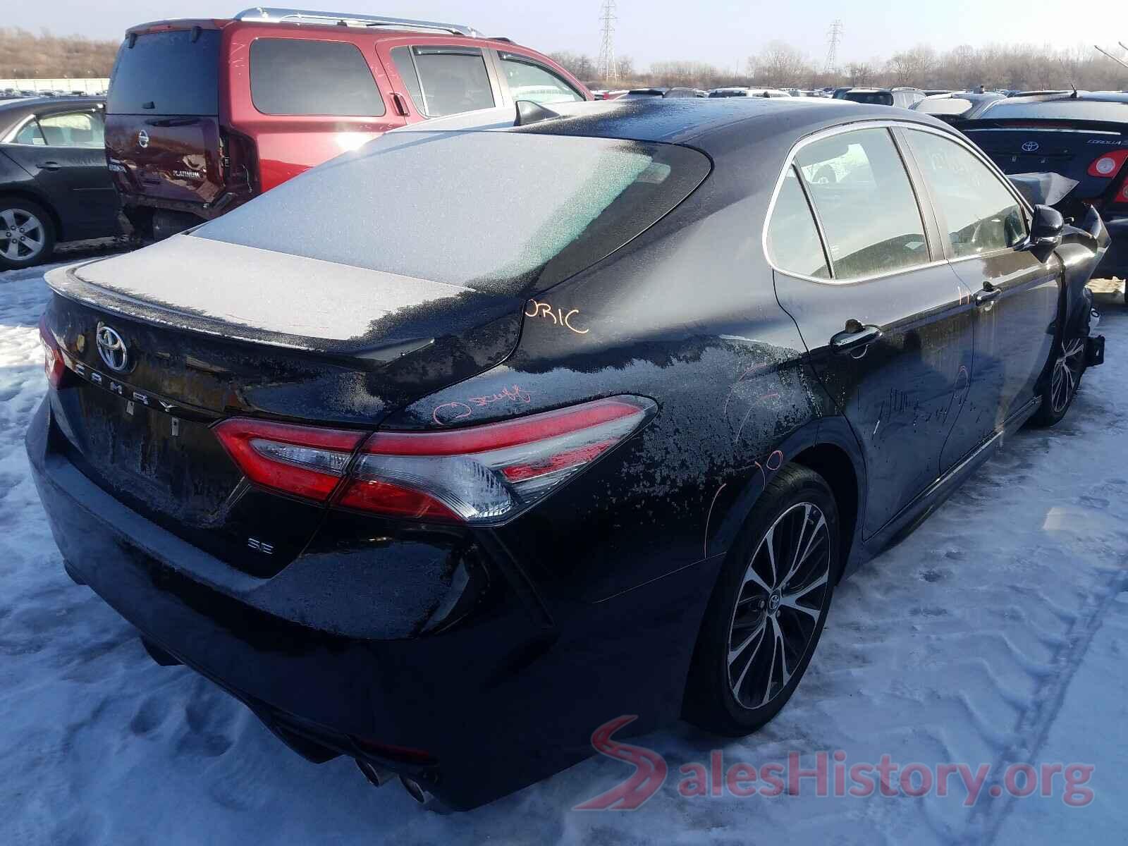 4T1B11HK8JU535567 2018 TOYOTA CAMRY