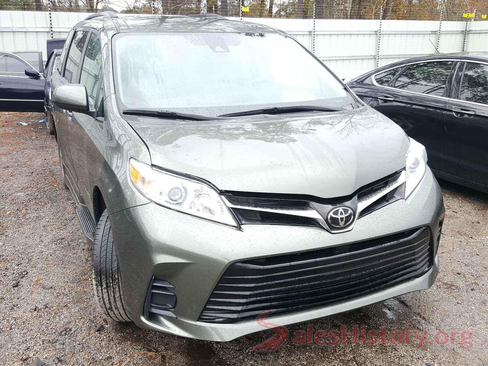 5TDKZ3DC8JS907310 2018 TOYOTA SIENNA