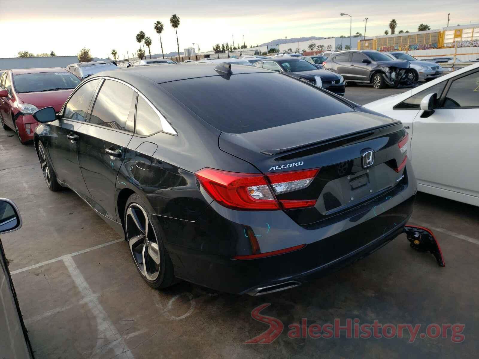 1HGCV1F32JA256336 2018 HONDA ACCORD