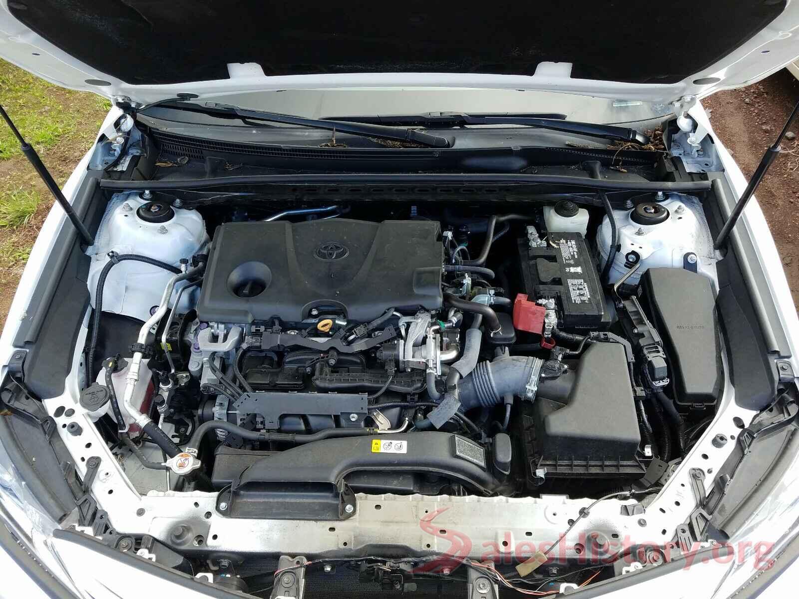 4T1B11HK8JU001811 2018 TOYOTA CAMRY