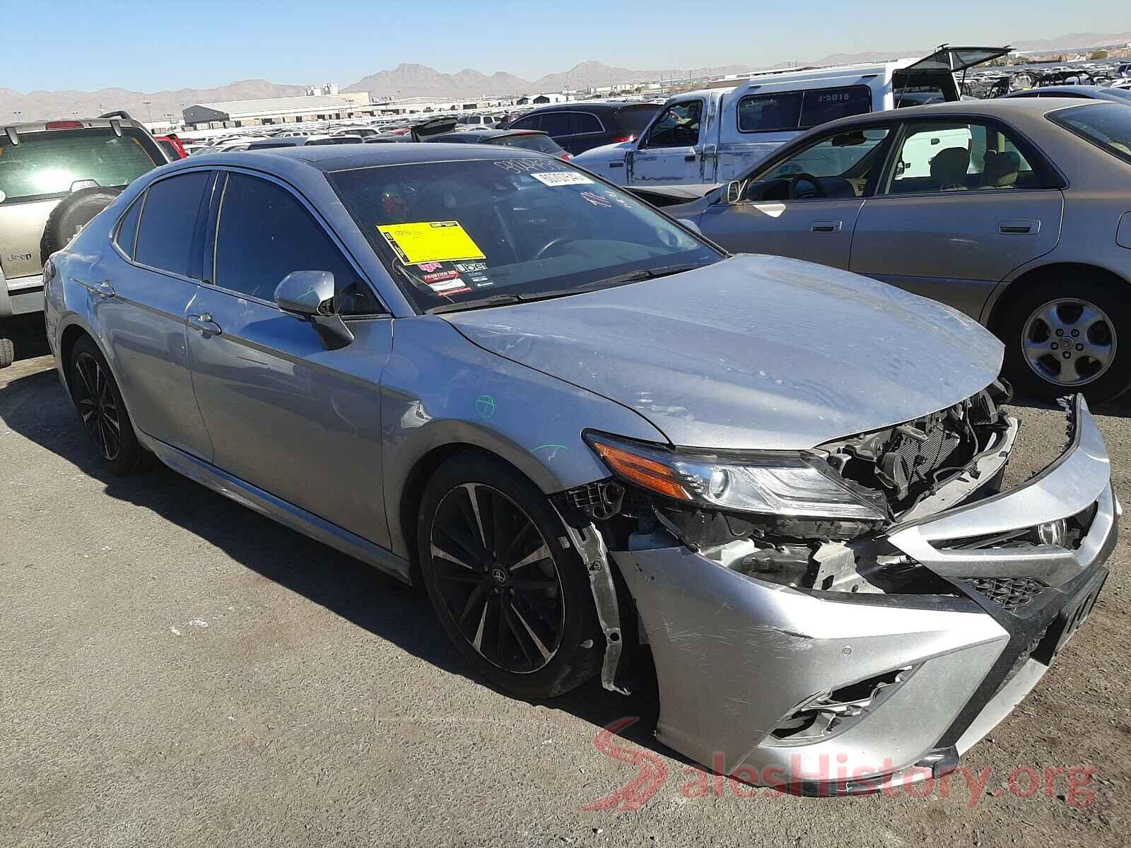 4T1B61HK3JU039741 2018 TOYOTA CAMRY