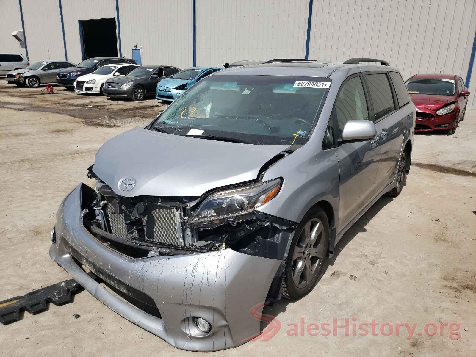 5TDXZ3DC3HS829230 2017 TOYOTA SIENNA