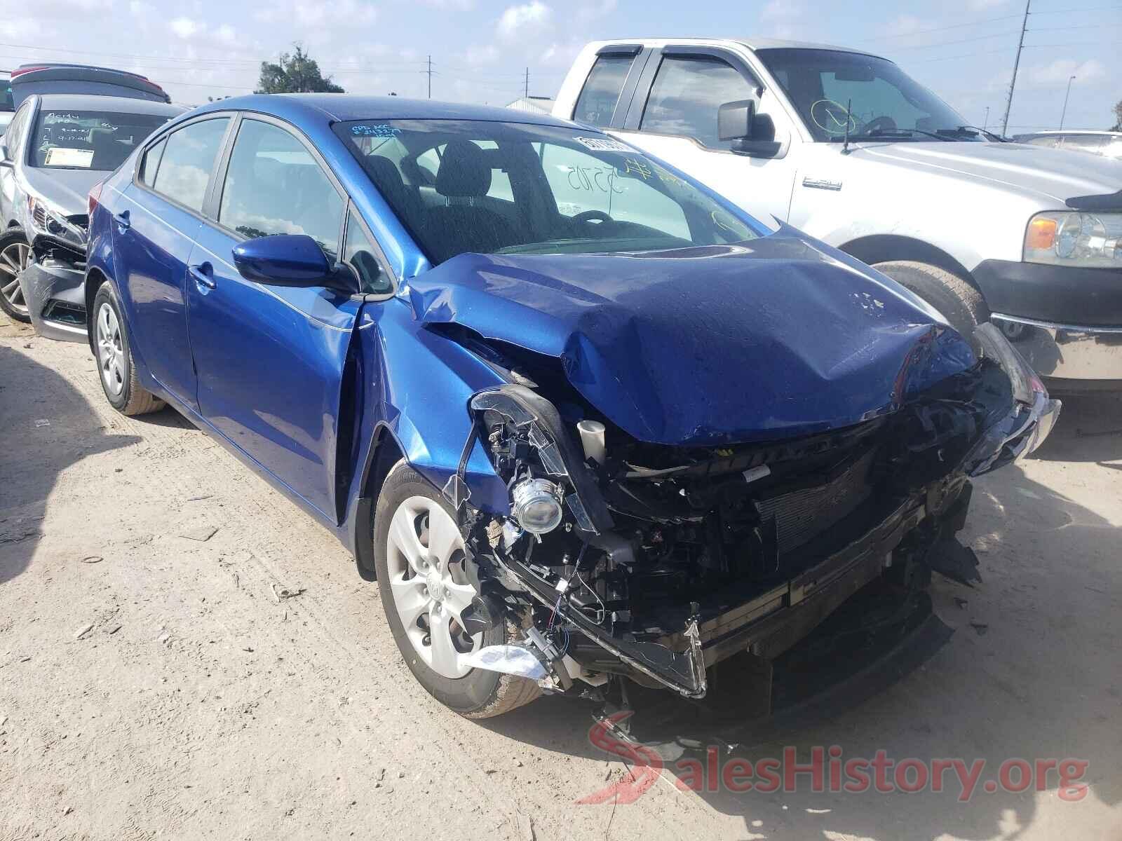 3KPFK4A7XHE014269 2017 KIA FORTE