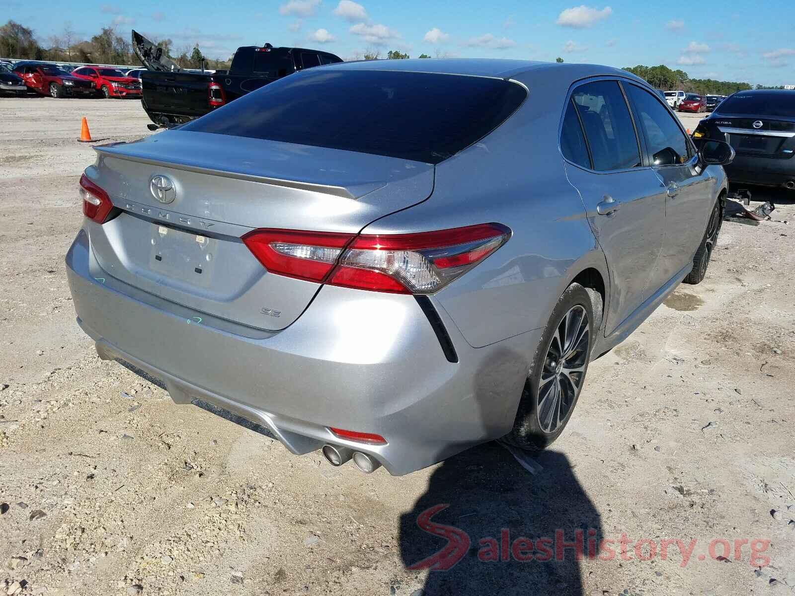 JTNB11HK9J3020695 2018 TOYOTA CAMRY