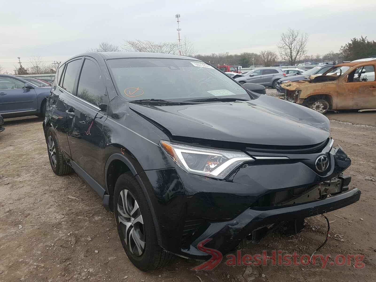 2T3BFREV3JW742938 2018 TOYOTA RAV4