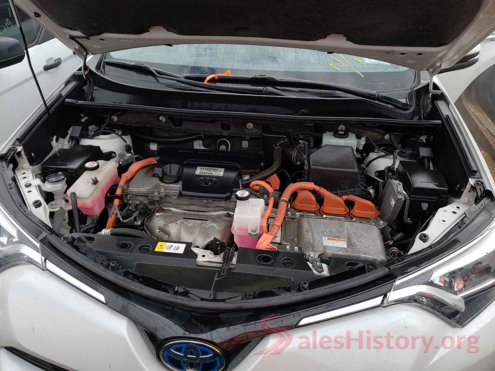 JTMDJREV9JD191113 2018 TOYOTA RAV4