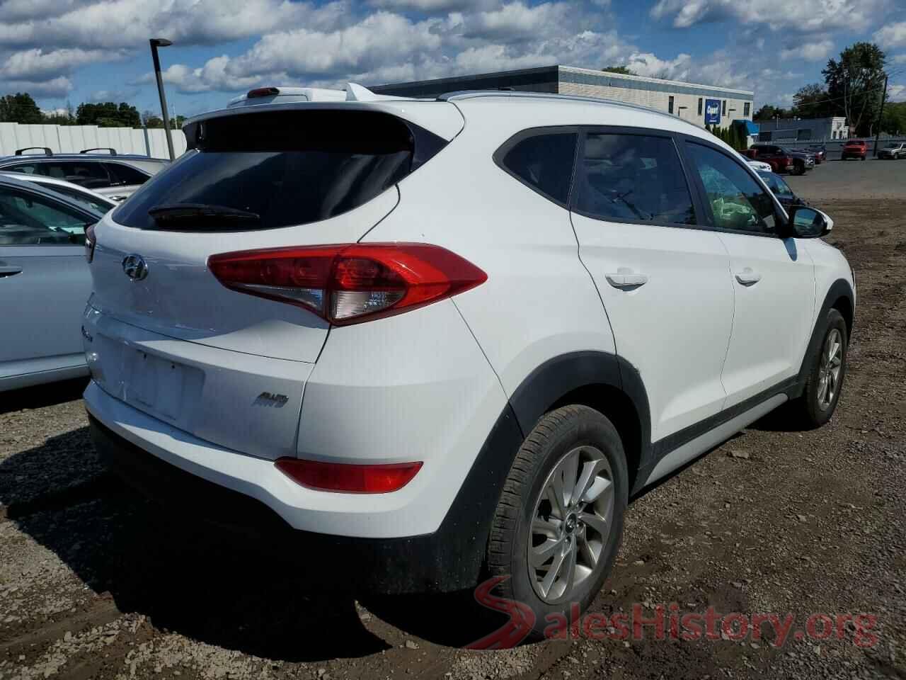 KM8J3CA42JU758149 2018 HYUNDAI TUCSON