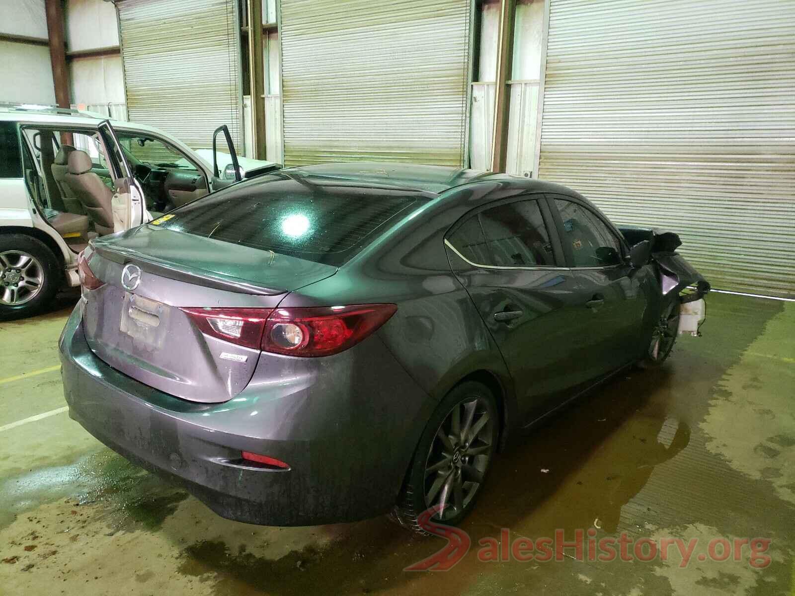 3MZBN1V38JM258734 2018 MAZDA 3