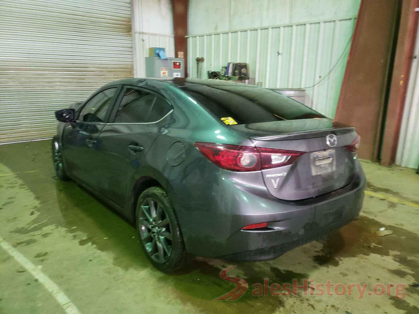 3MZBN1V38JM258734 2018 MAZDA 3