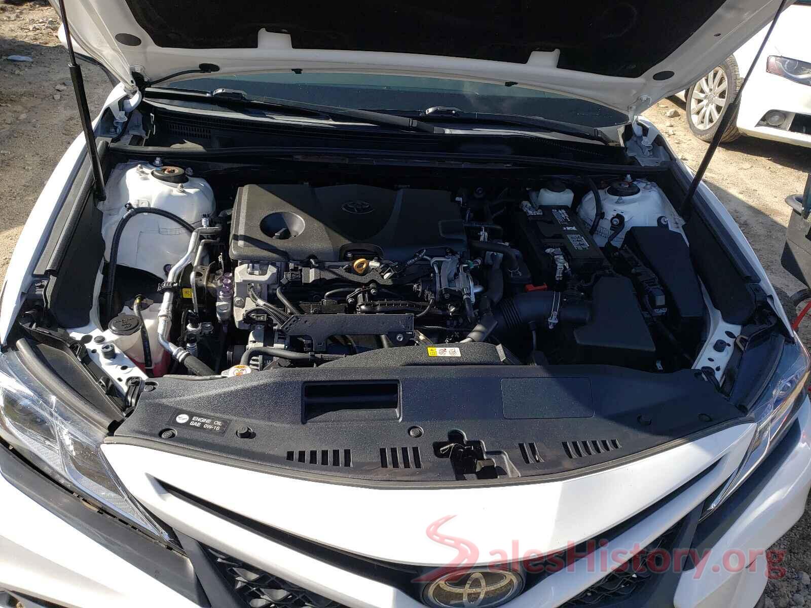 4T1B11HK9JU087064 2018 TOYOTA CAMRY