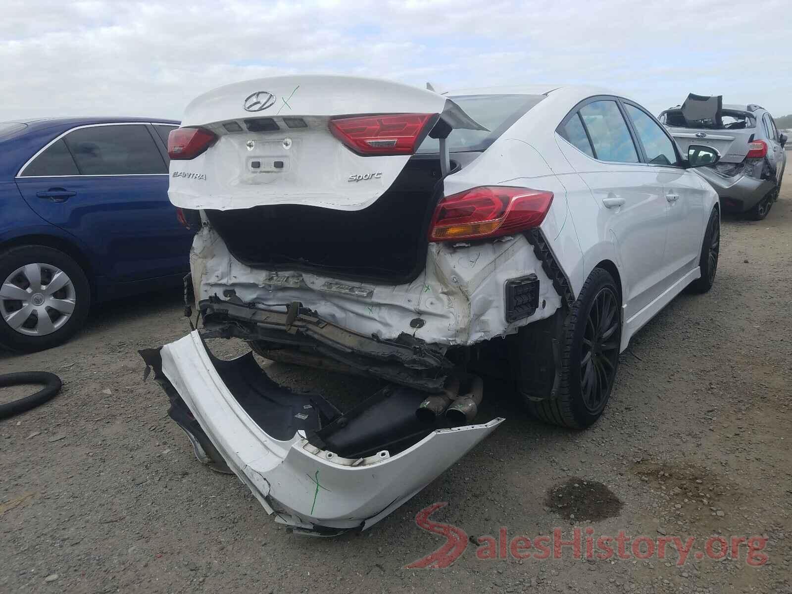 KMHD04LB2HU332205 2017 HYUNDAI ELANTRA