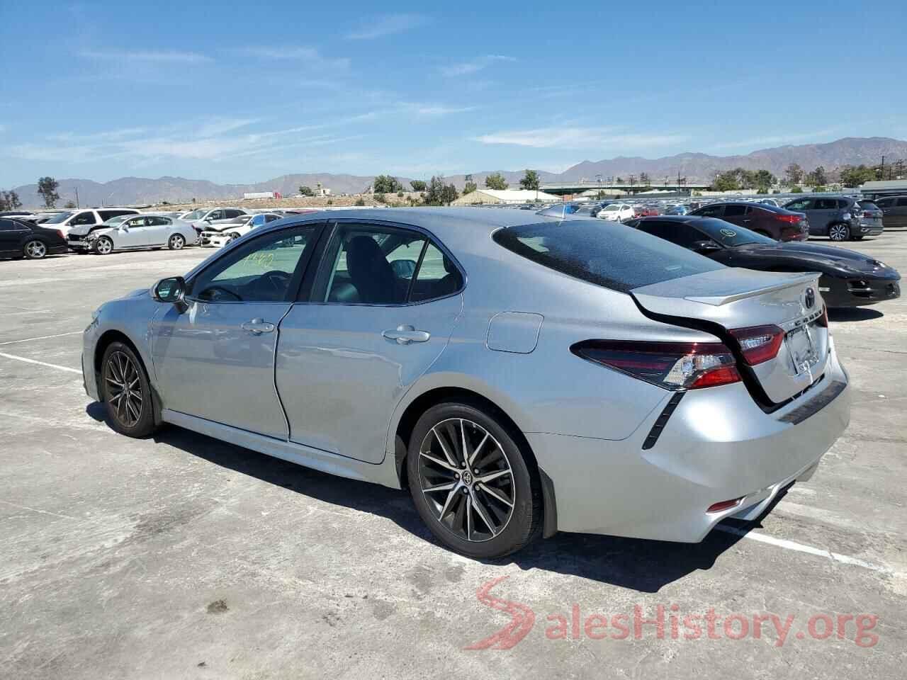 4T1T11AK9NU697163 2022 TOYOTA CAMRY