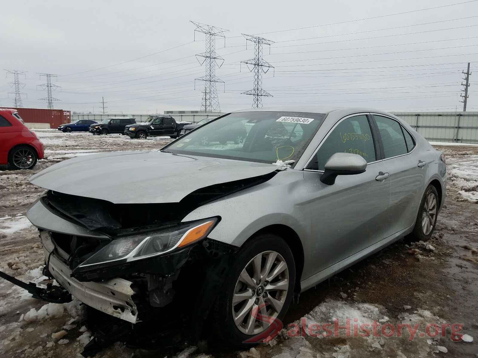 4T1B11HK2JU117831 2018 TOYOTA CAMRY