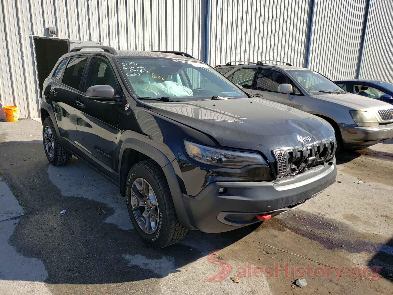 1C4PJMBX8KD359444 2019 JEEP CHEROKEE