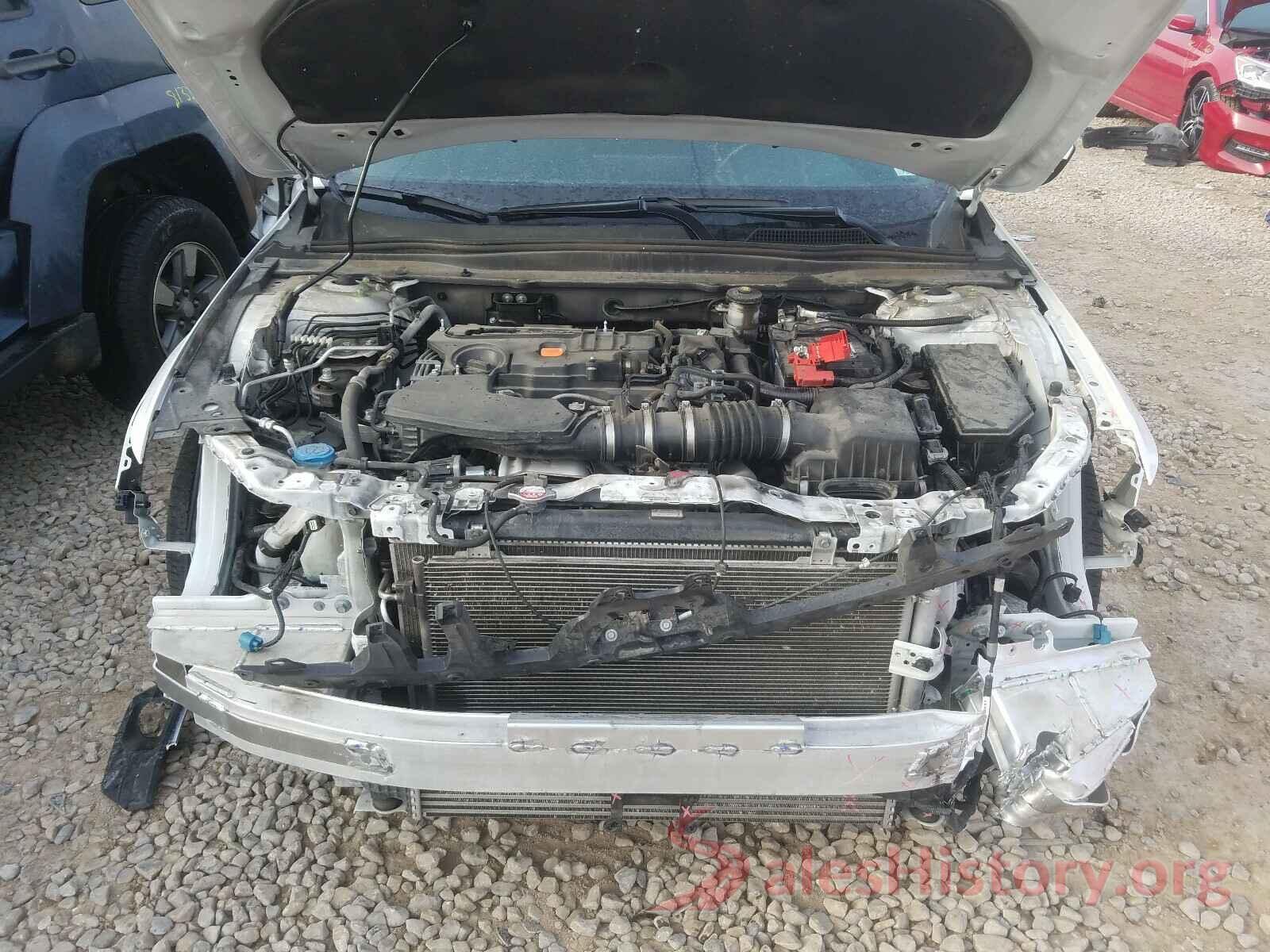 1HGCV2F33JA018839 2018 HONDA ACCORD