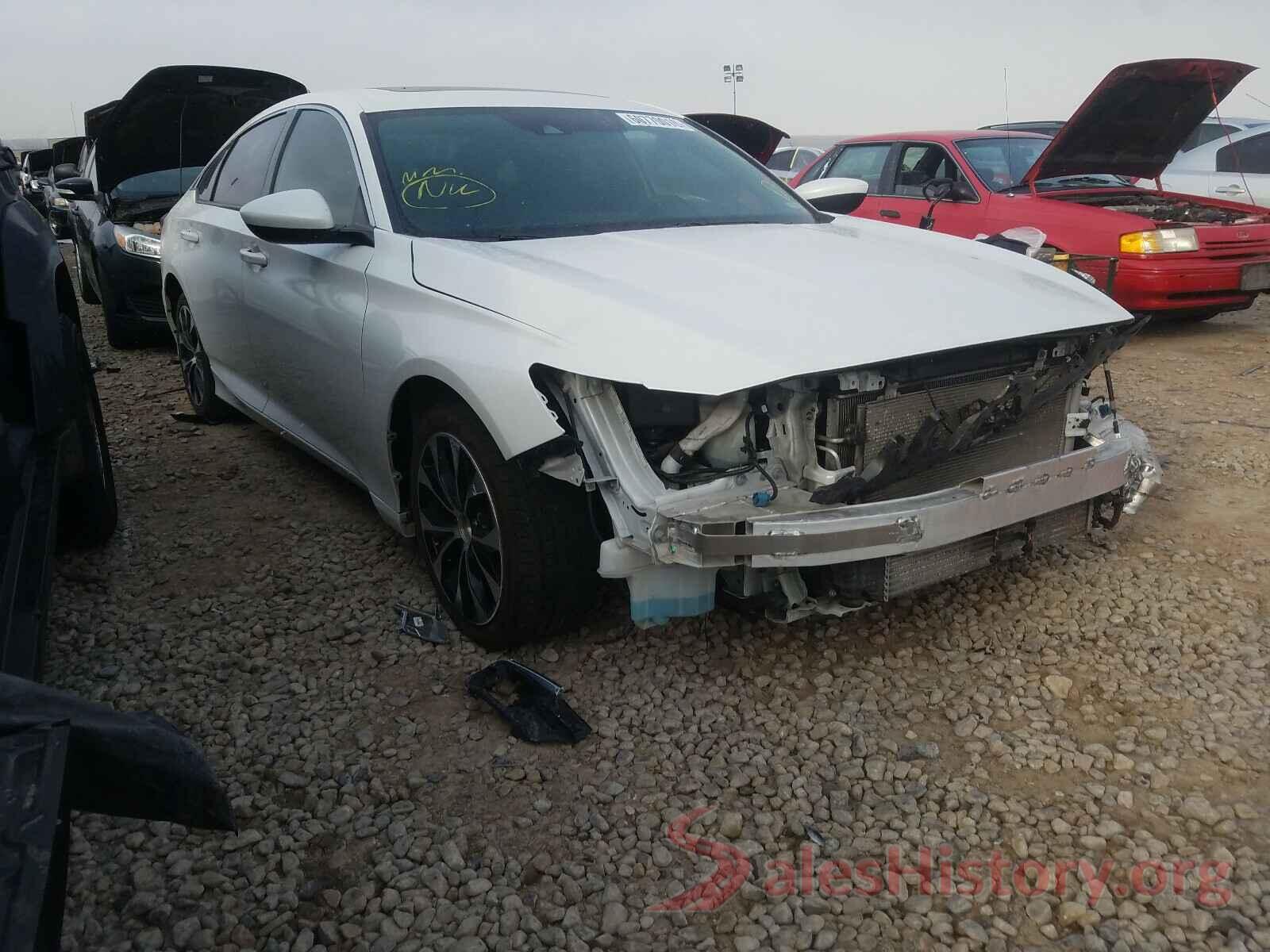 1HGCV2F33JA018839 2018 HONDA ACCORD