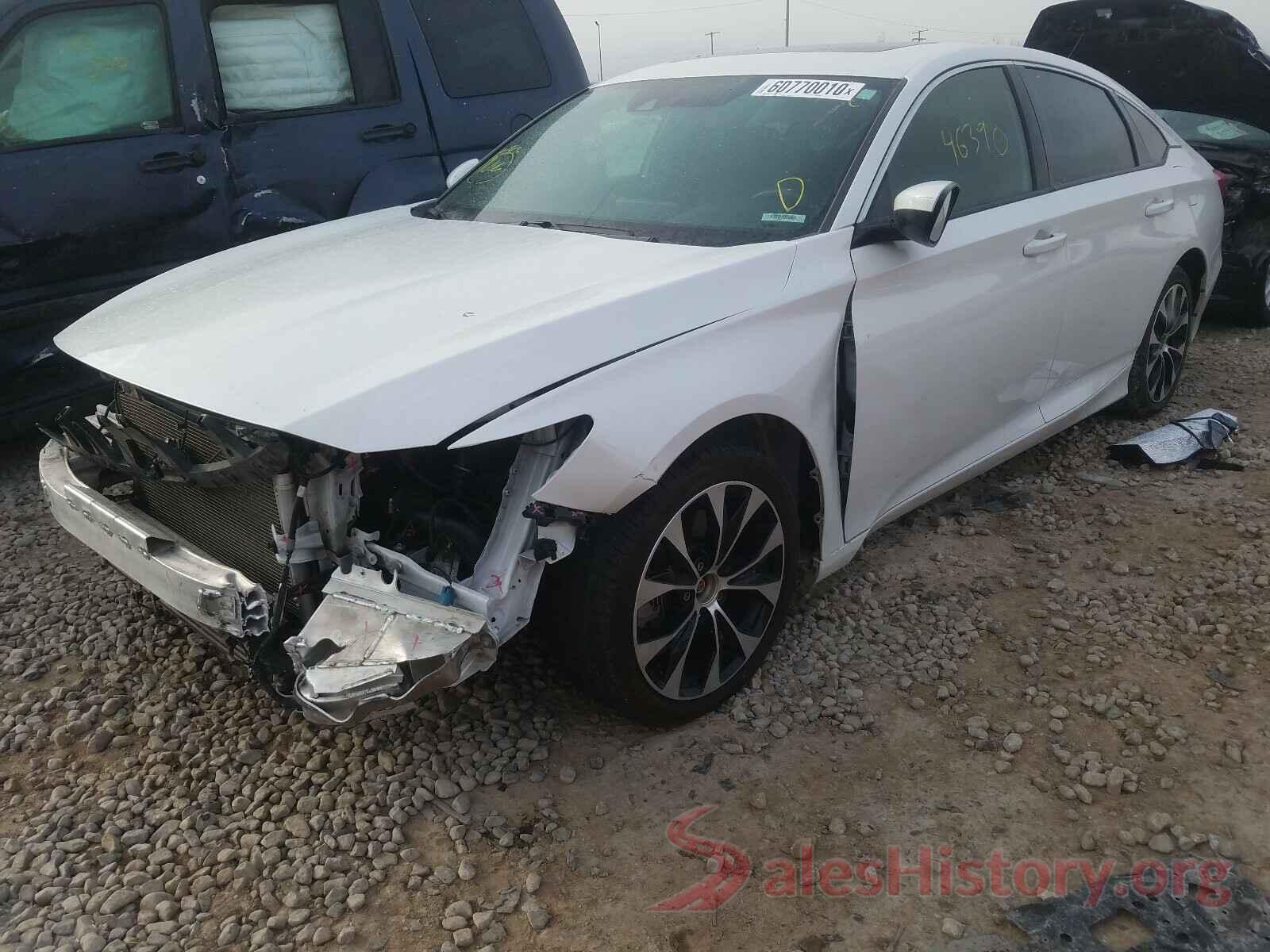 1HGCV2F33JA018839 2018 HONDA ACCORD