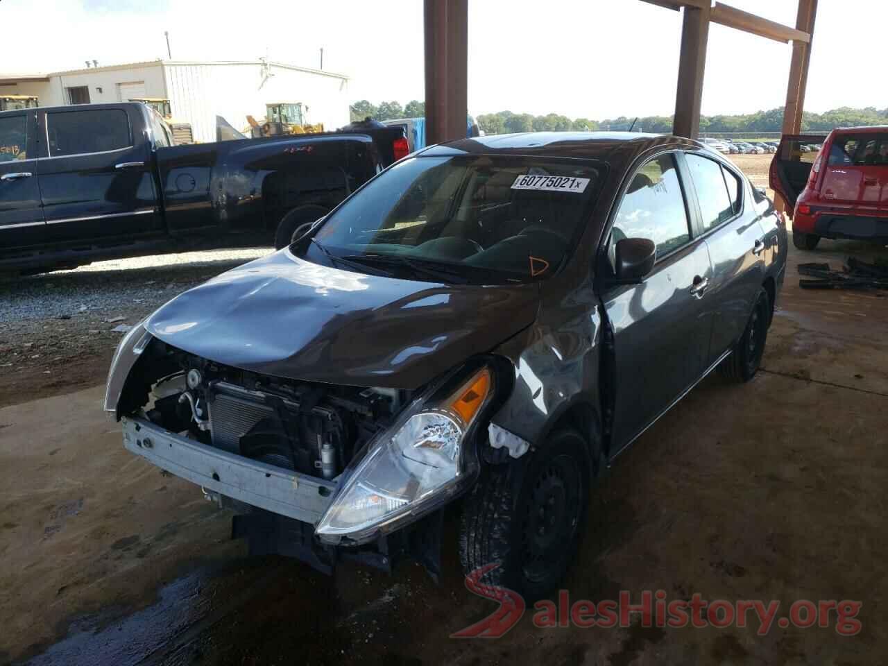 3N1CN7AP5JL863001 2018 NISSAN VERSA