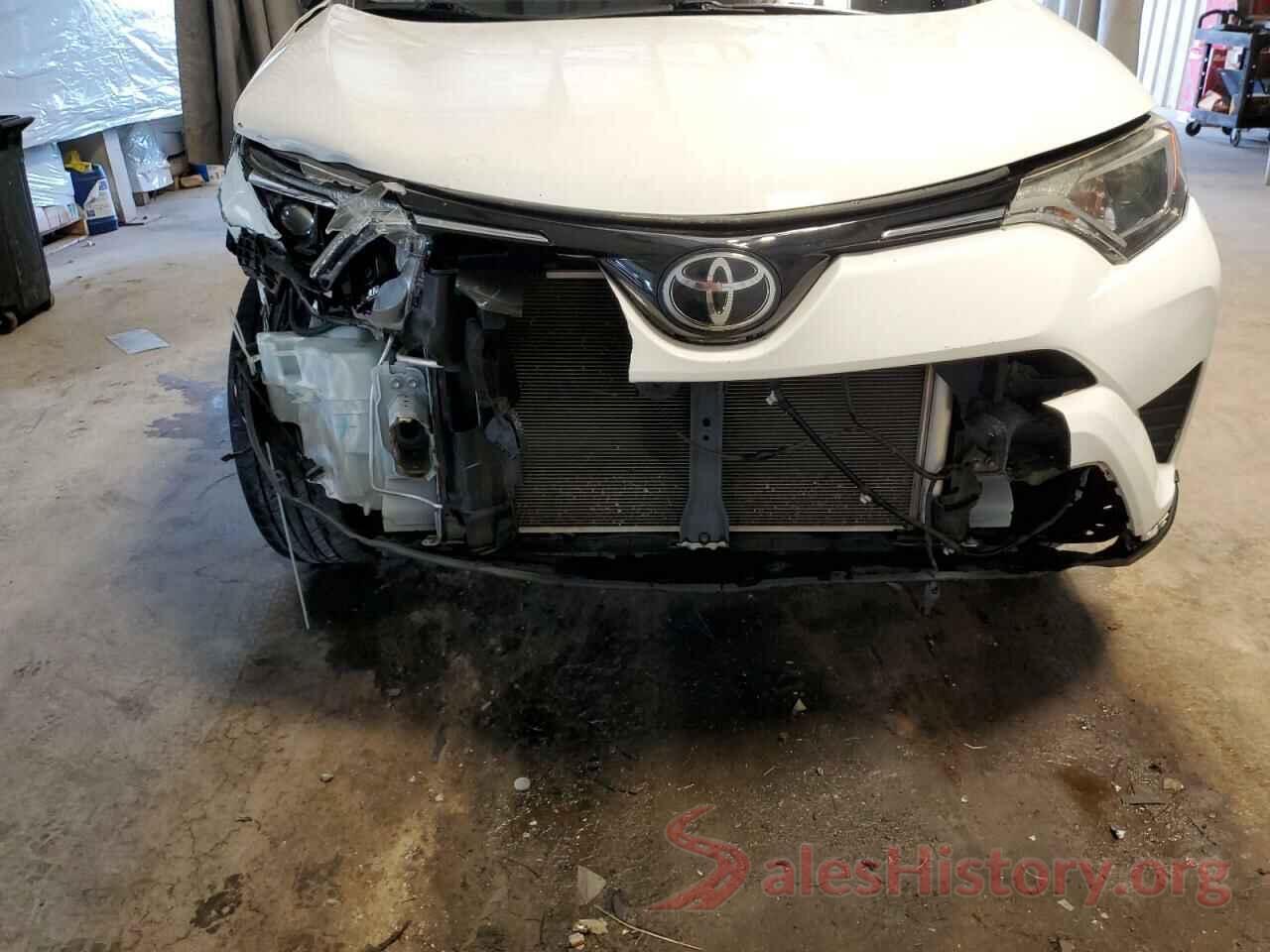 JTMZFREV3HJ141682 2017 TOYOTA RAV4