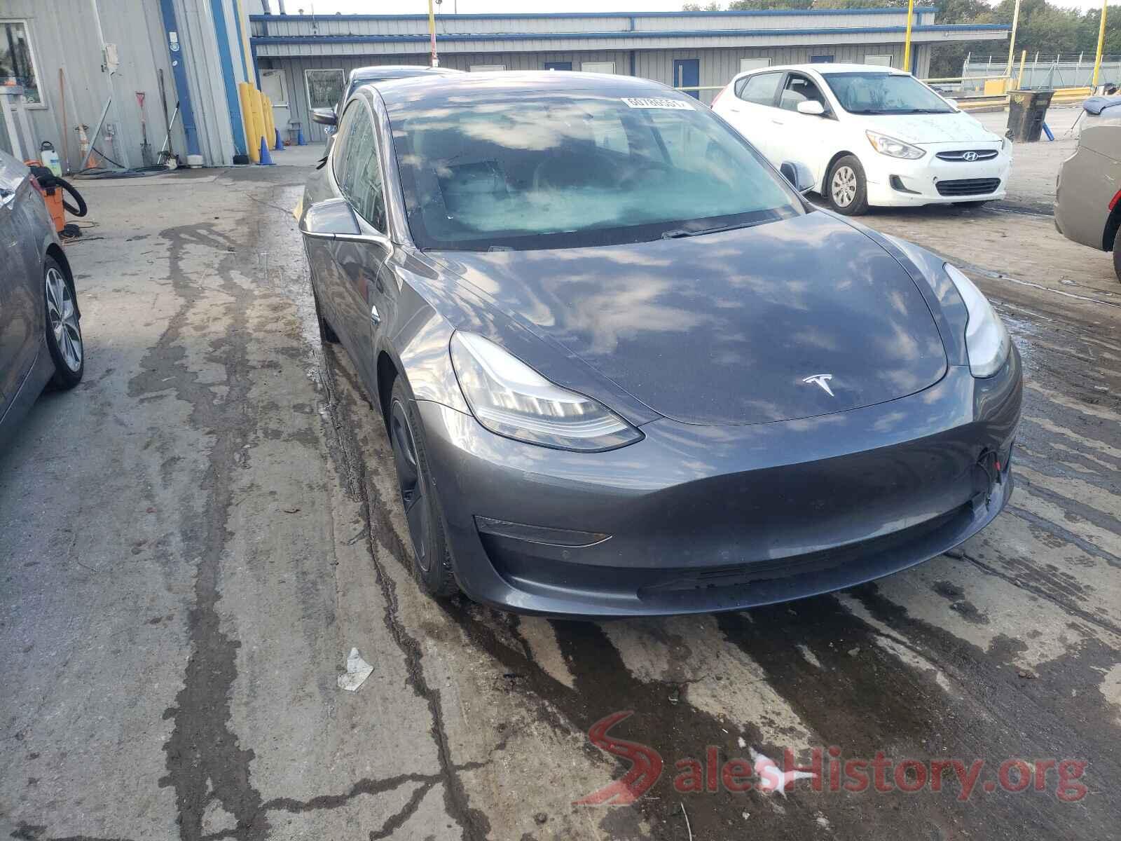 5YJ3E1EA8JF050945 2018 TESLA MODEL 3