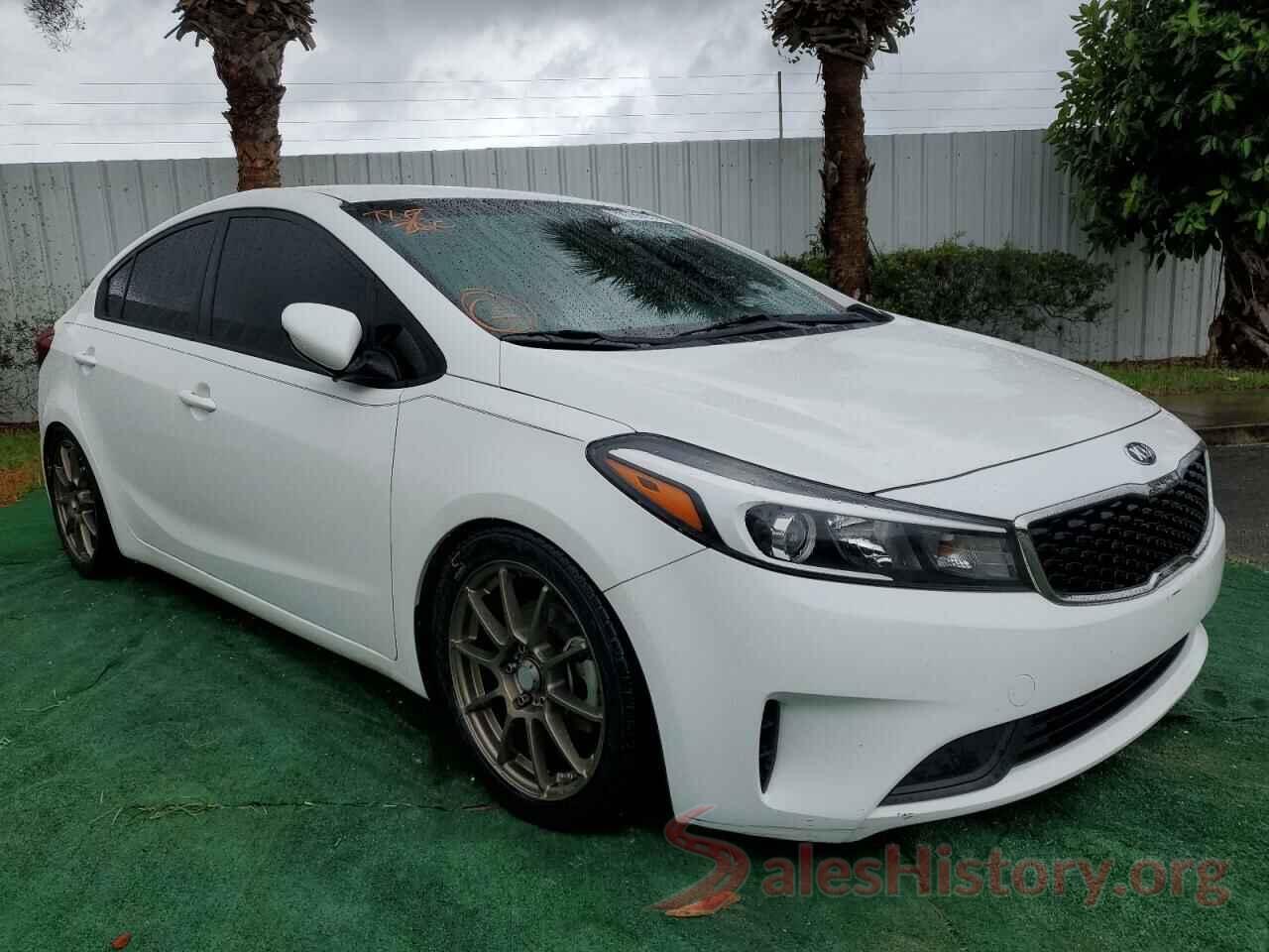 3KPFK4A78HE097765 2017 KIA FORTE