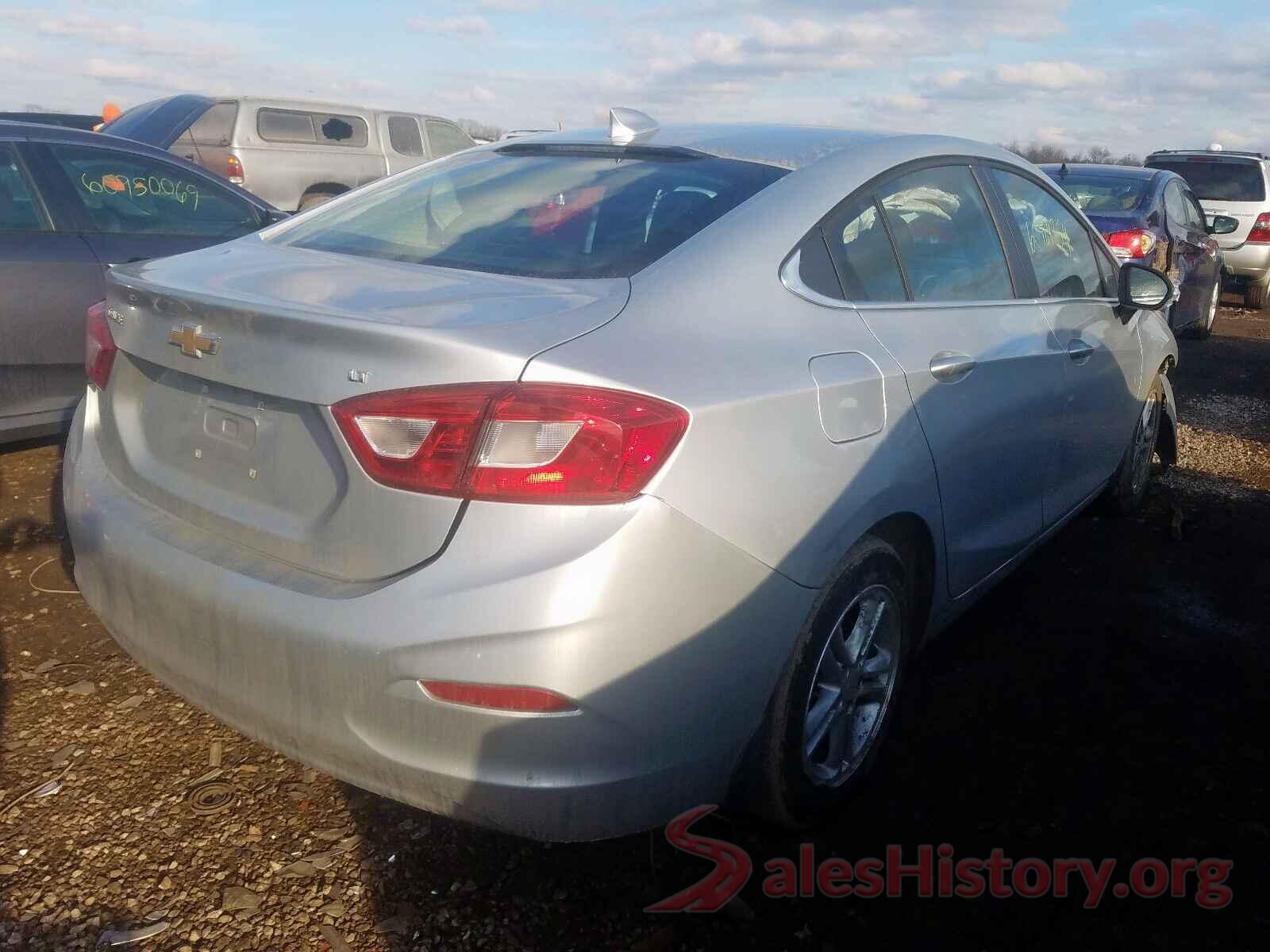 1G1BE5SM4J7236353 2018 CHEVROLET CRUZE