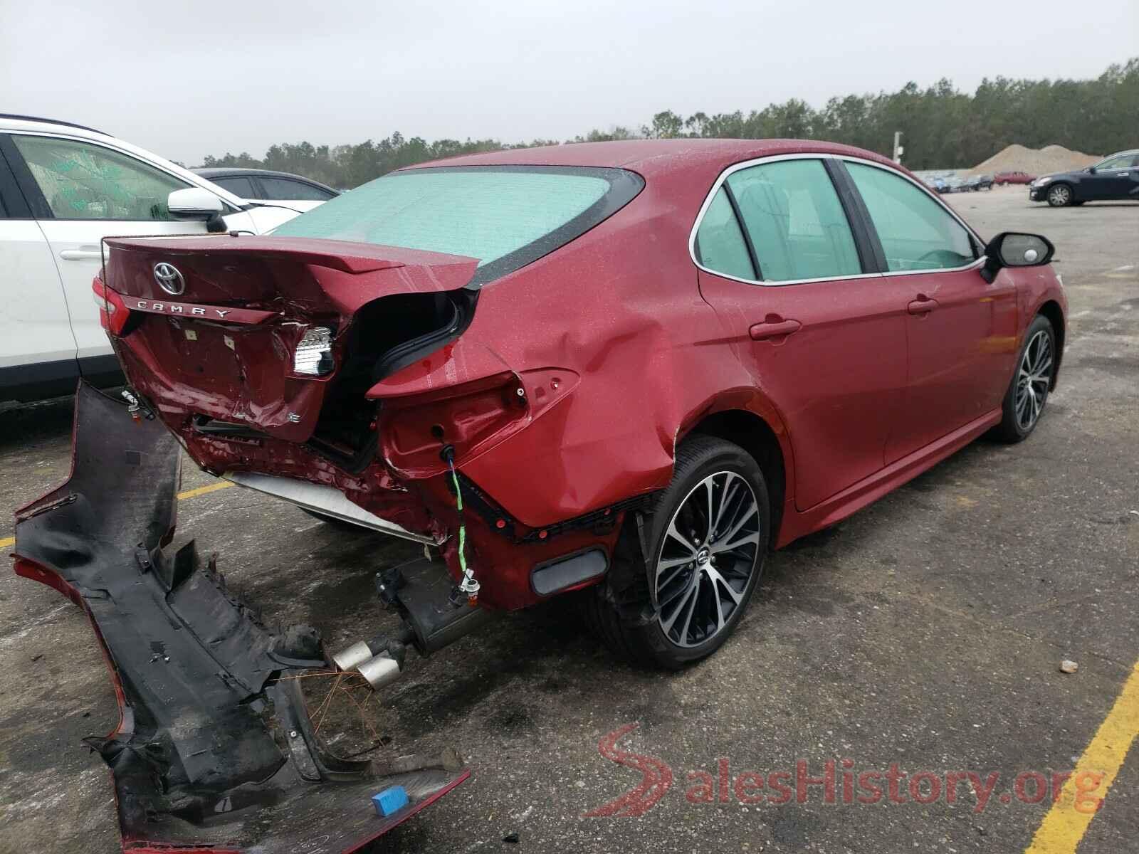 4T1B11HKXJU676656 2018 TOYOTA CAMRY