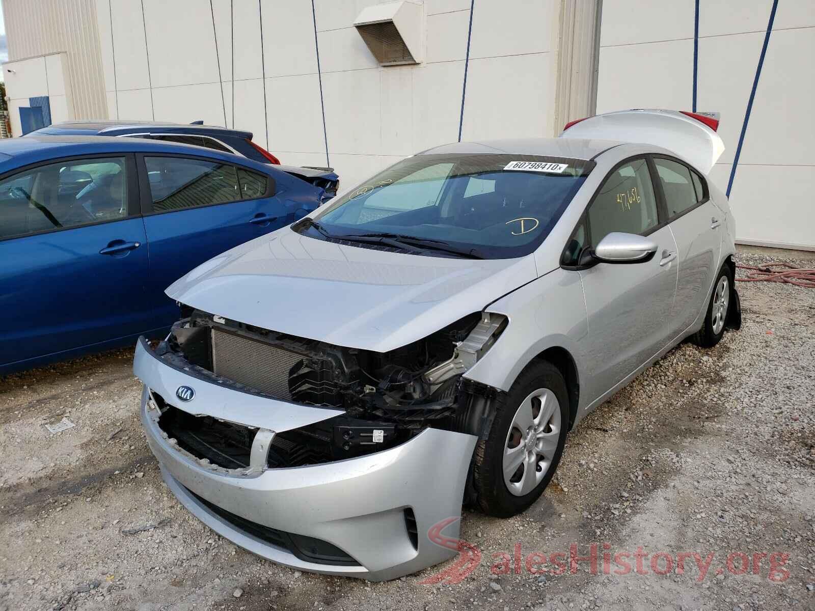 3KPFK4A72HE084008 2017 KIA FORTE