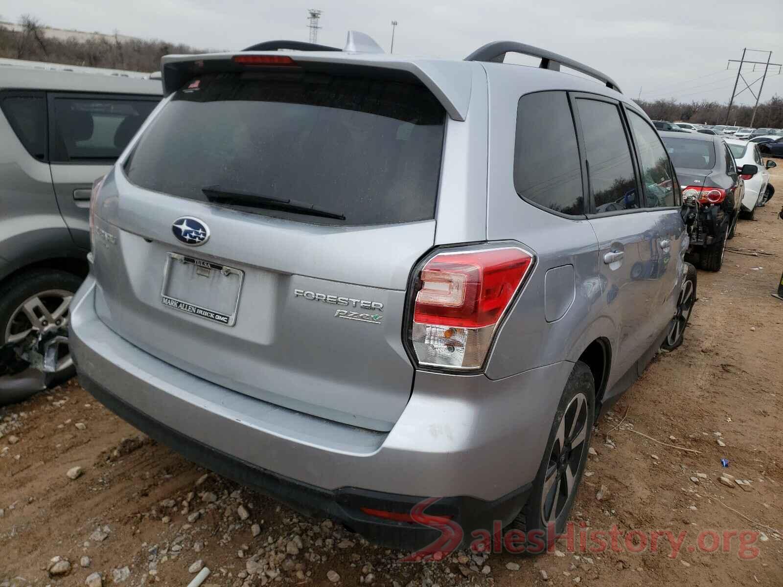 JF2SJAGC6HH483066 2017 SUBARU FORESTER