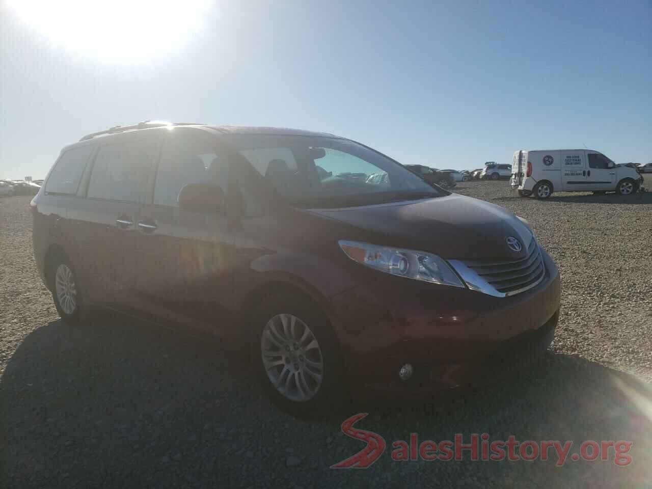 5TDYZ3DC0HS771257 2017 TOYOTA SIENNA