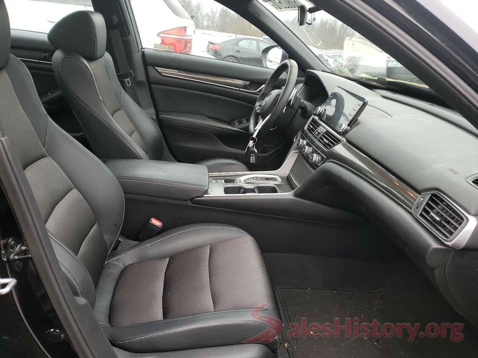 1HGCV2F35JA020267 2018 HONDA ACCORD