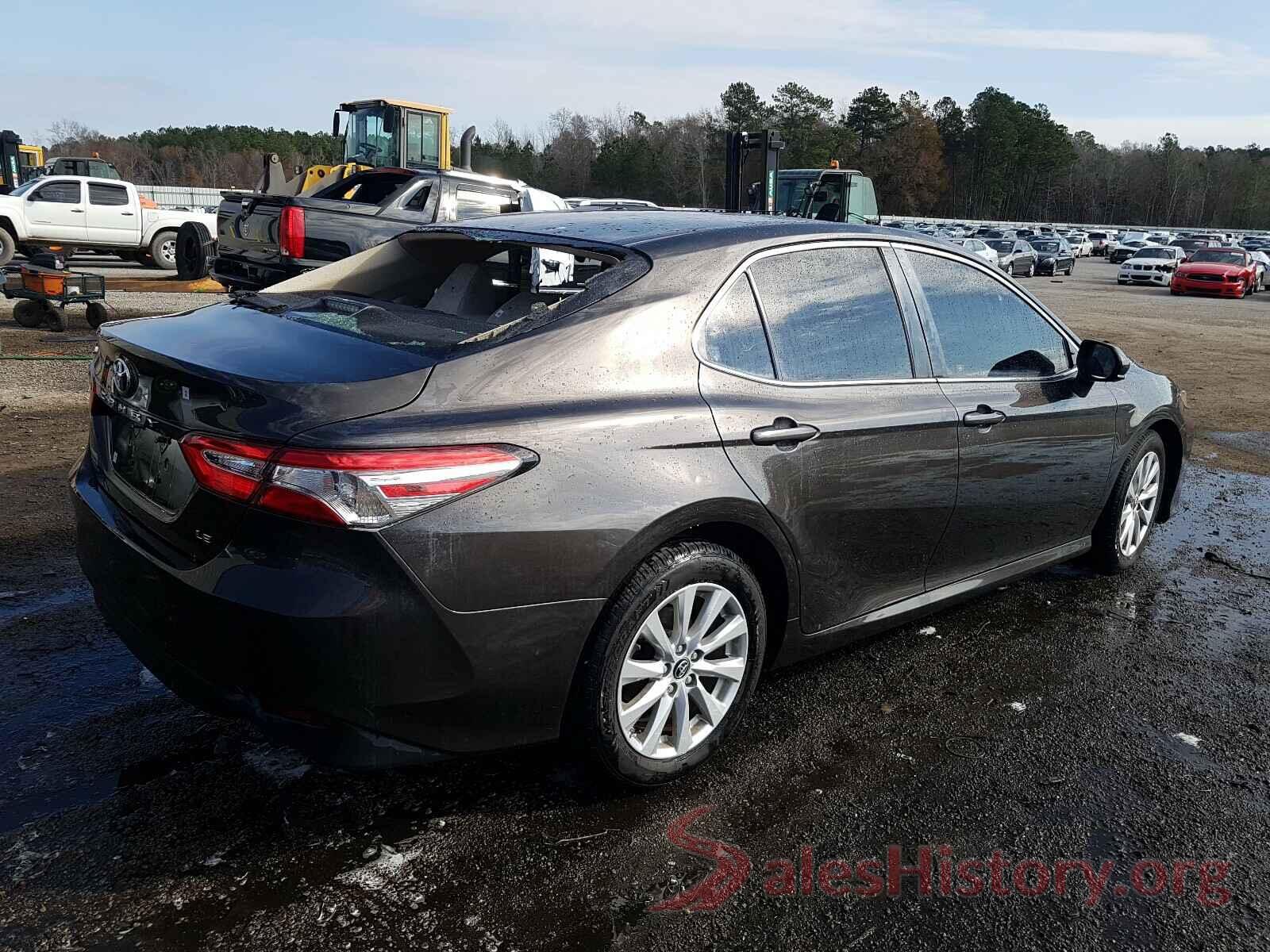 JTNB11HK8J3005363 2018 TOYOTA CAMRY