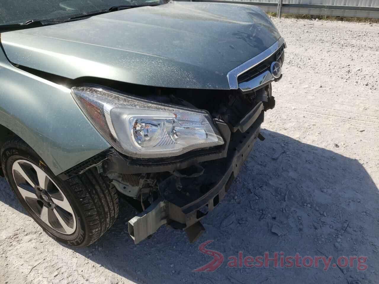 JF2SJAJC4JH561553 2018 SUBARU FORESTER