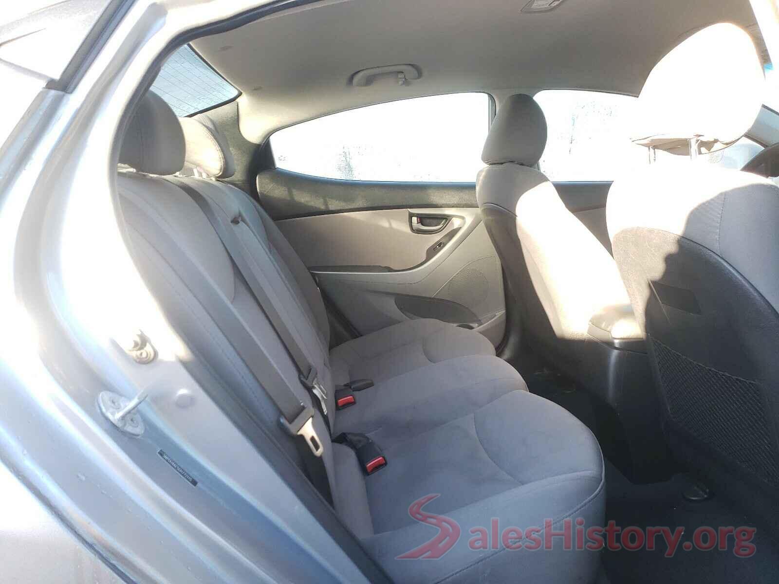 5NPDH4AE5GH772115 2016 HYUNDAI ELANTRA