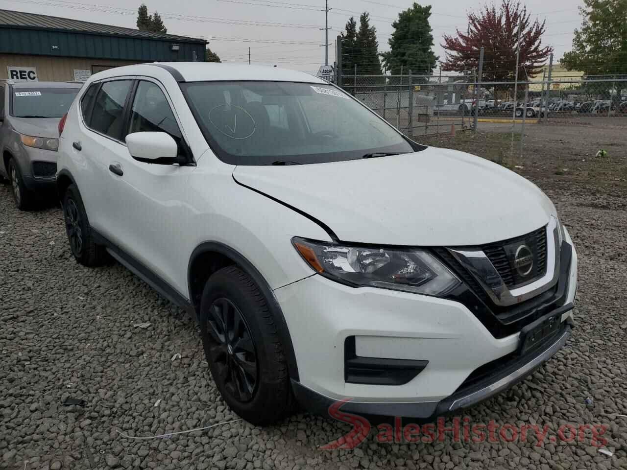 KNMAT2MV8HP573423 2017 NISSAN ROGUE