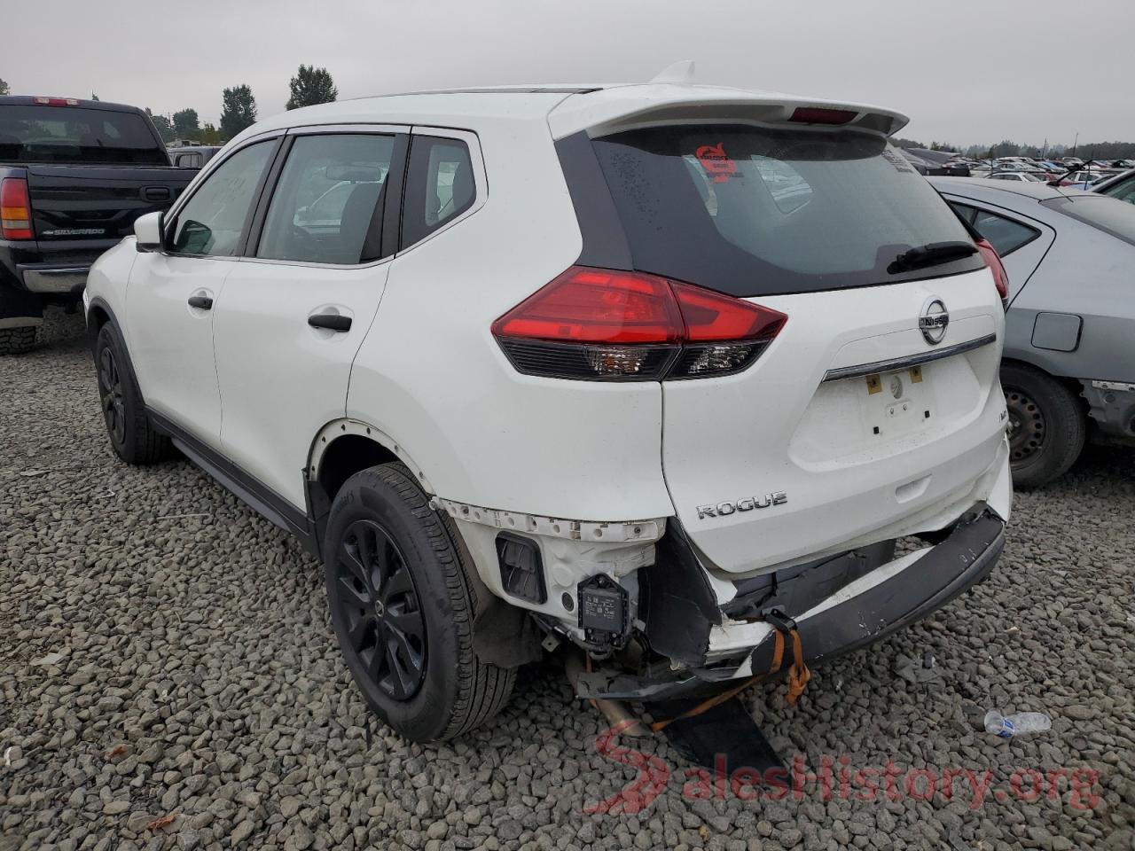 KNMAT2MV8HP573423 2017 NISSAN ROGUE