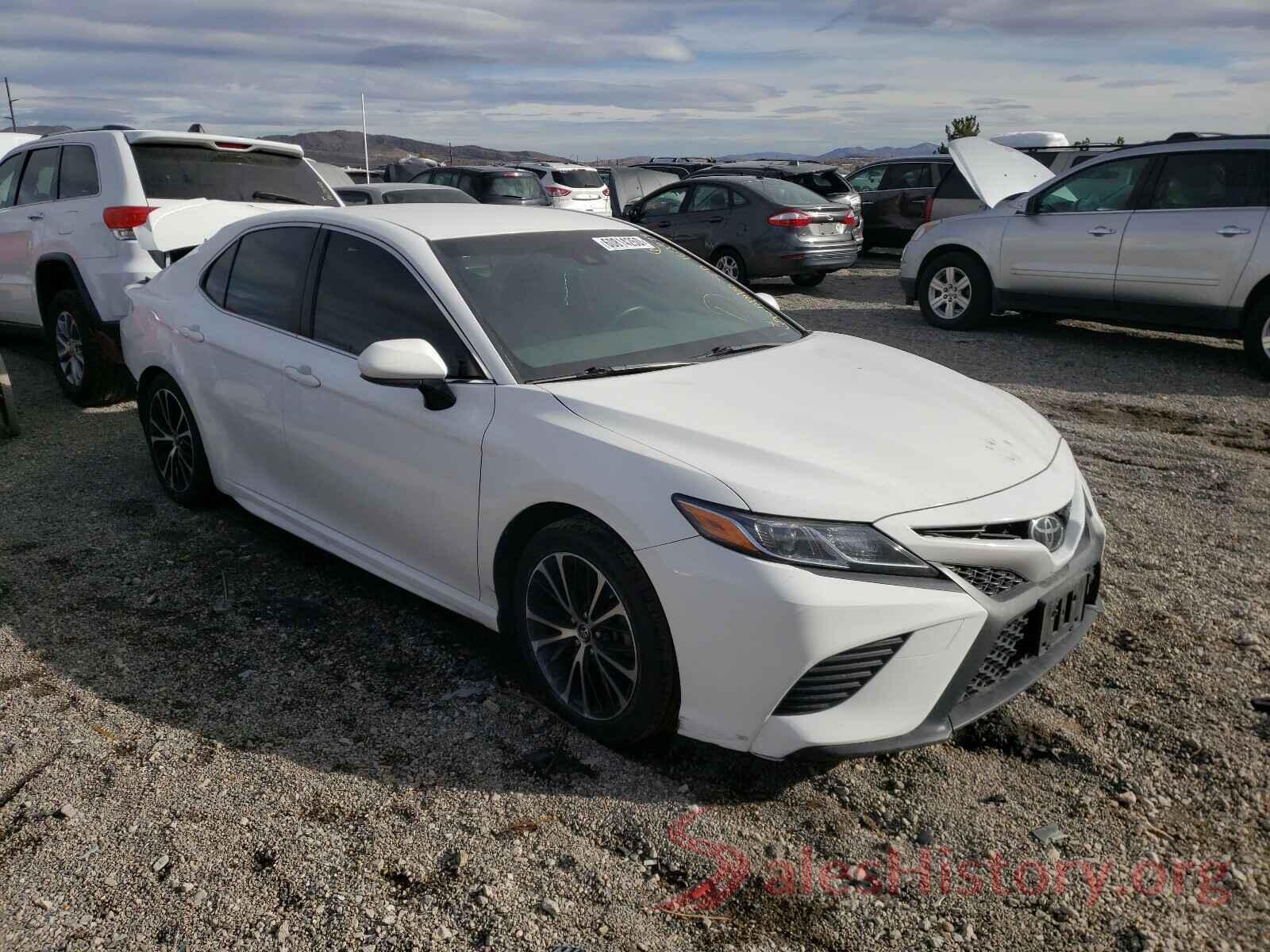 JTNB11HK3J3032731 2018 TOYOTA CAMRY