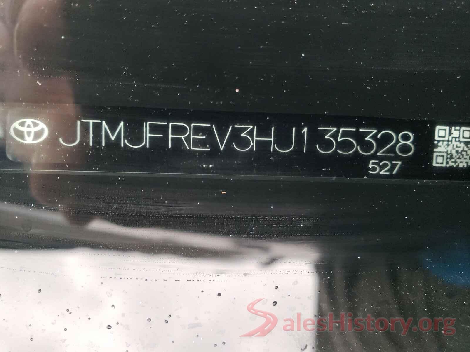 JTMJFREV3HJ135328 2017 TOYOTA RAV4