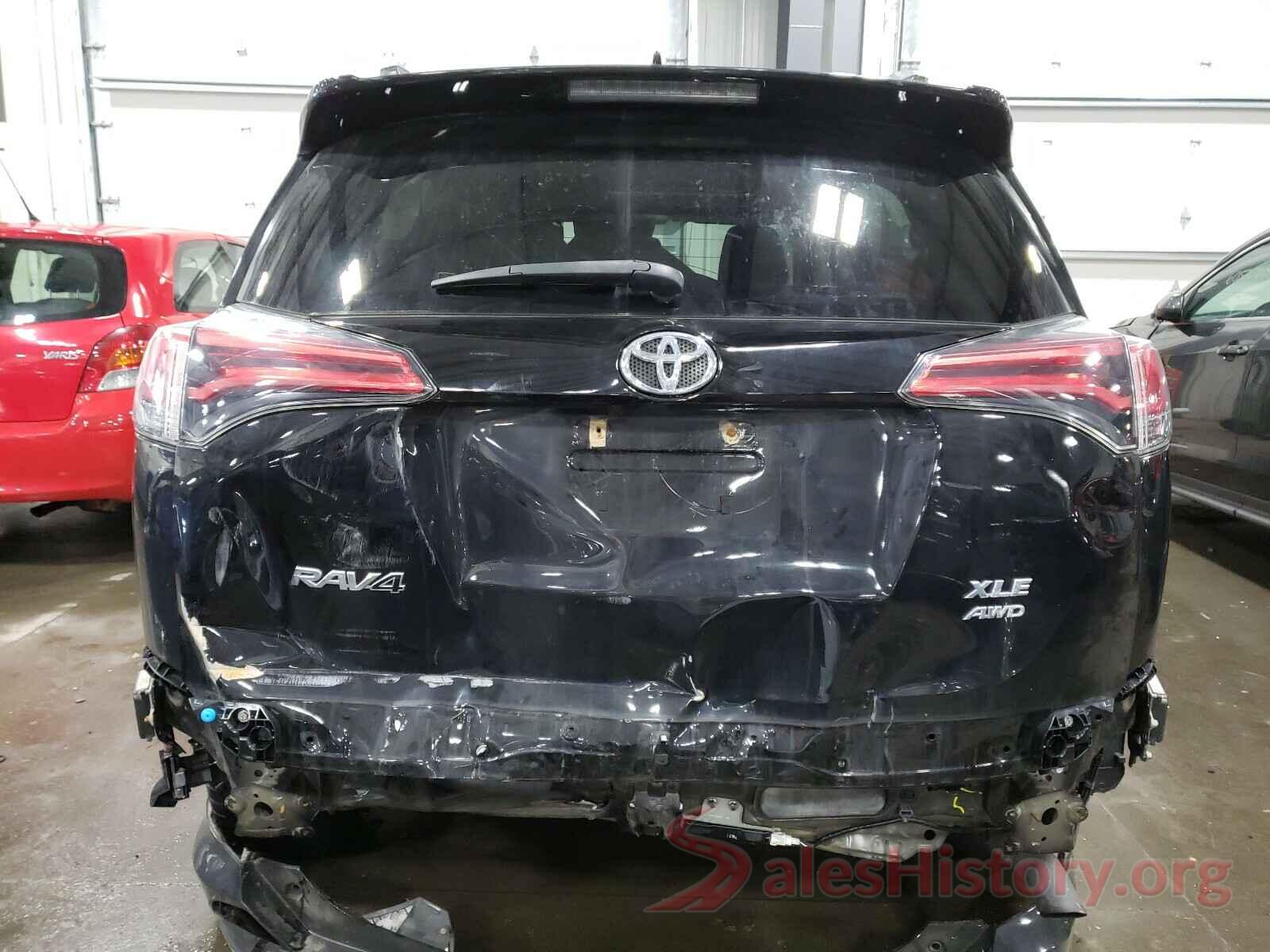 2T3RFREV3JW703345 2018 TOYOTA RAV4