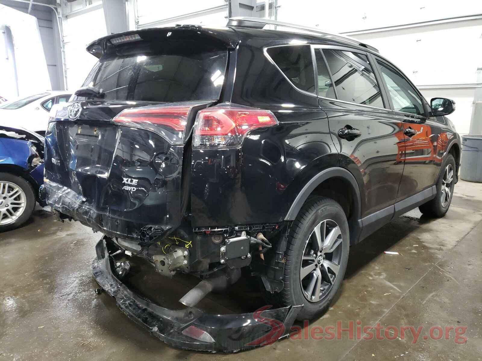 2T3RFREV3JW703345 2018 TOYOTA RAV4