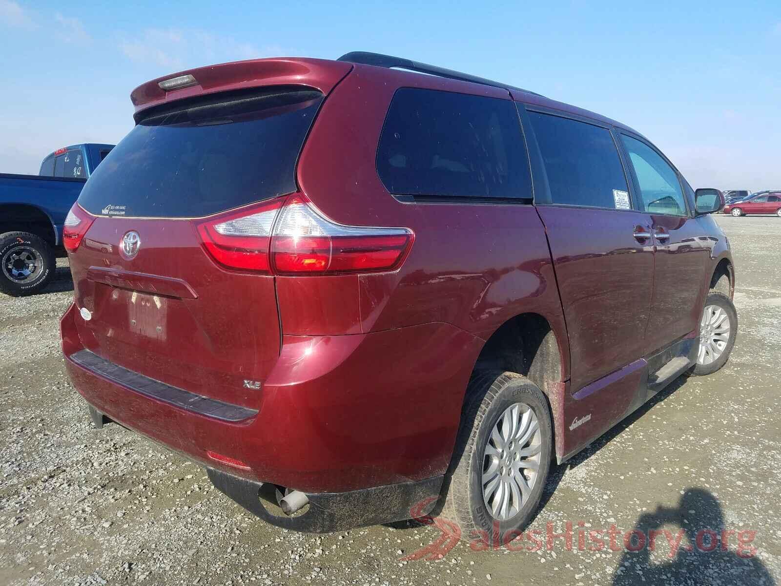 5TDYZ3DC2HS813573 2017 TOYOTA SIENNA