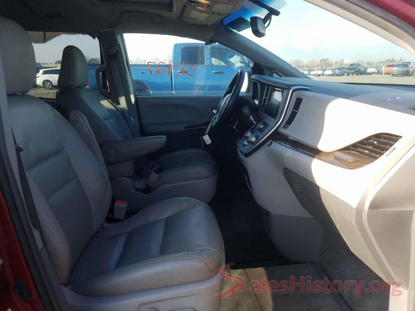 5TDYZ3DC2HS813573 2017 TOYOTA SIENNA