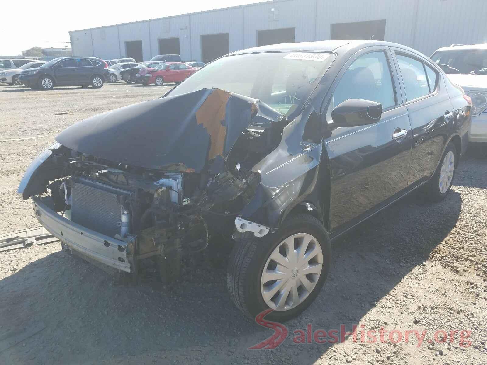 3N1CN7AP5JL881773 2018 NISSAN VERSA