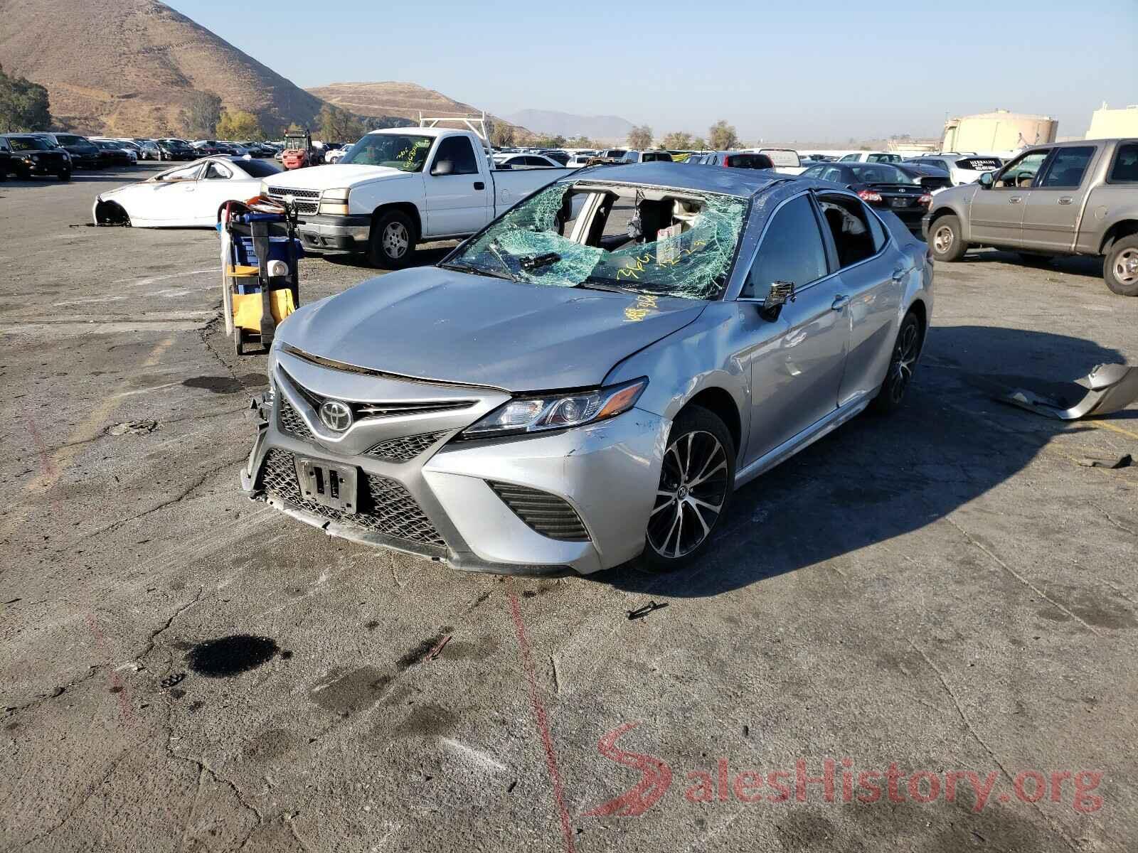 4T1B11HKXKU741894 2019 TOYOTA CAMRY