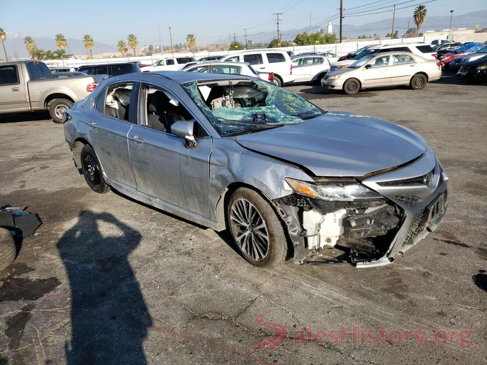 4T1B11HKXKU741894 2019 TOYOTA CAMRY