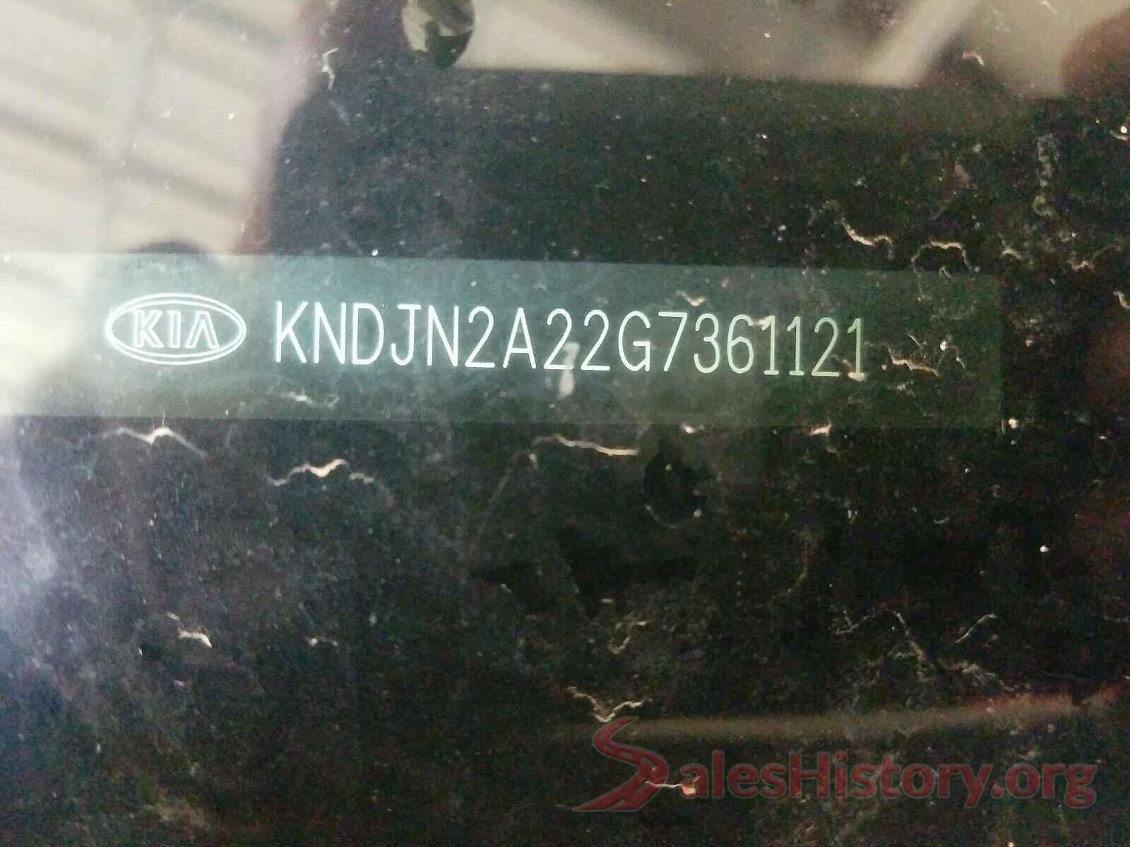 KNDJN2A22G7361121 2016 KIA SOUL