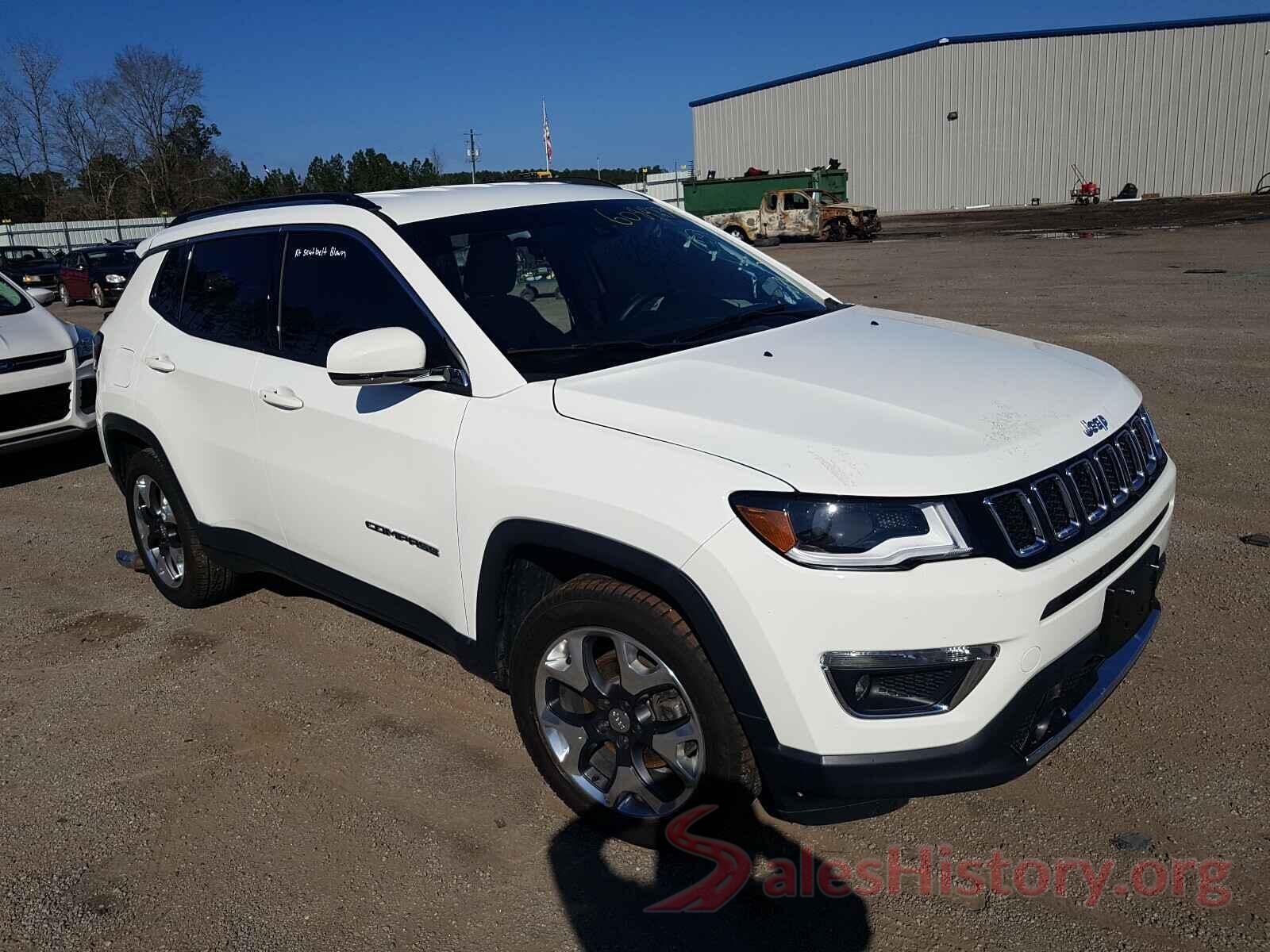 3C4NJCCB9JT406025 2018 JEEP COMPASS