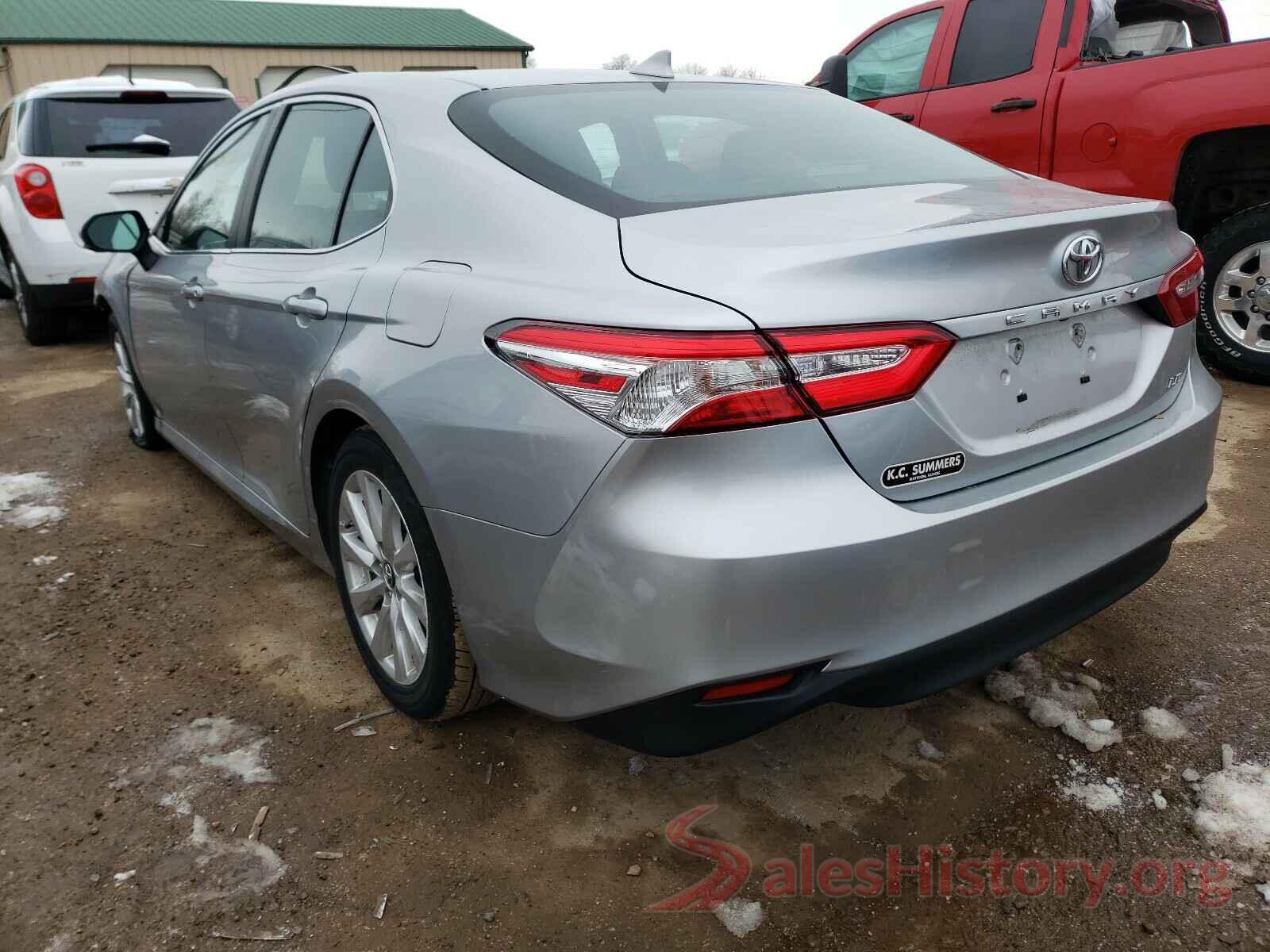 4T1B11HK8JU530661 2018 TOYOTA CAMRY