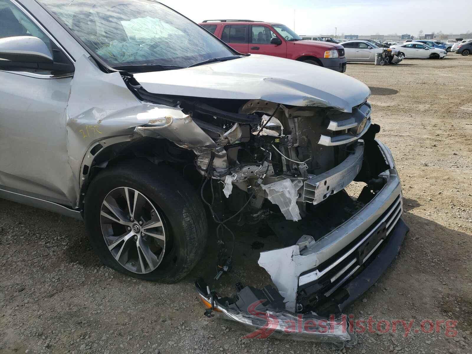 5TDZARFH2JS036275 2018 TOYOTA HIGHLANDER