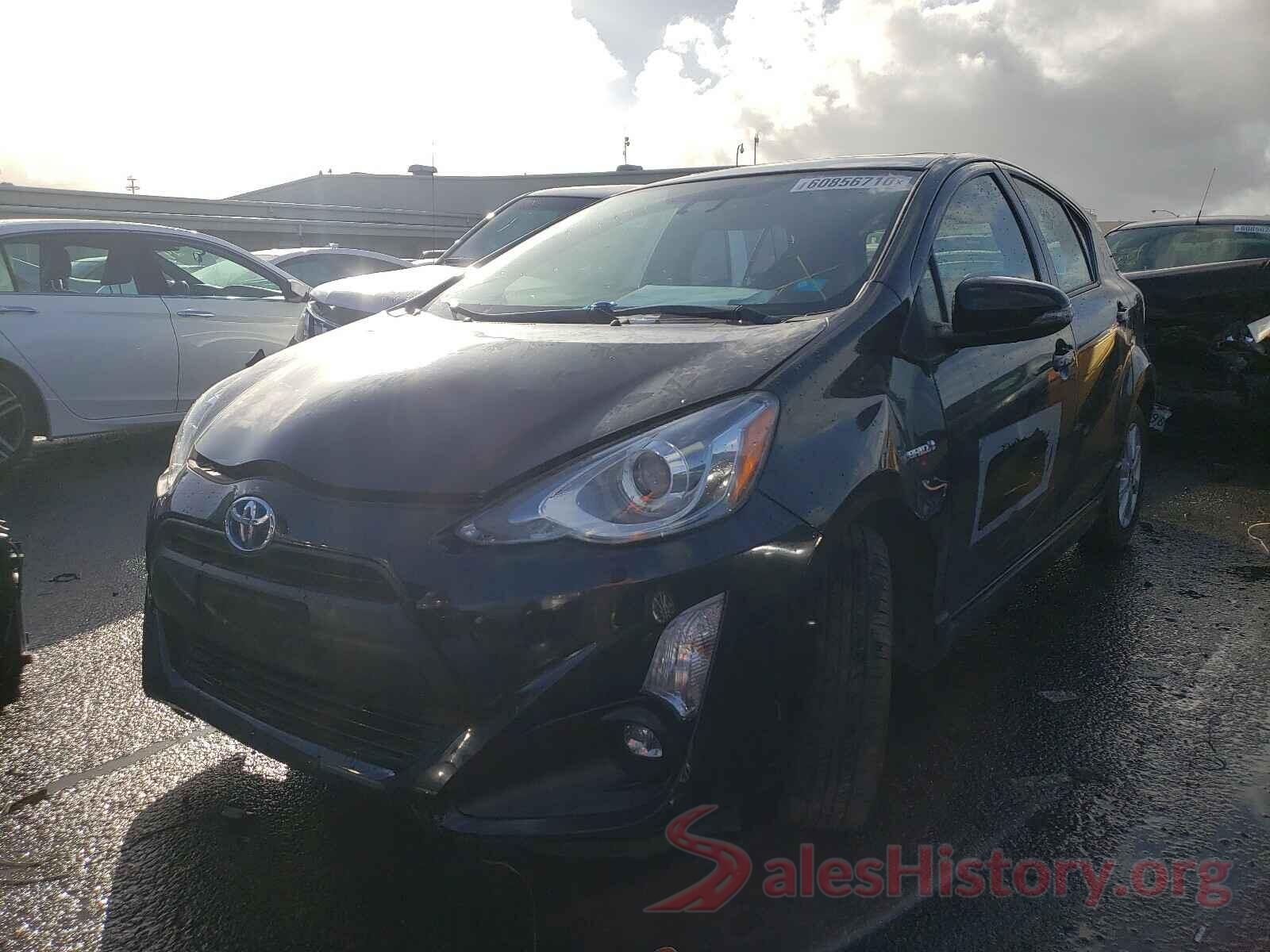 JTDKDTB37H1592721 2017 TOYOTA PRIUS